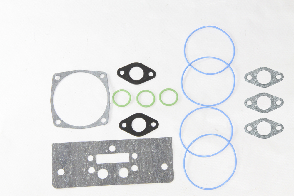 Комплект прокладок теплообменника маслянного КАМАЗ ЕВРО-3, 4, 5 (Паронит+силикон, 7 наим.: 7406-1013288-02, 7406.1012100, 740.90-1013253, 7405.1013298, 740.90-1013215 (состав:740.90-1013274,740.90-1013271), 740.1002406 резинометалл) 343-1013215, 740.90-1013200 RUATI