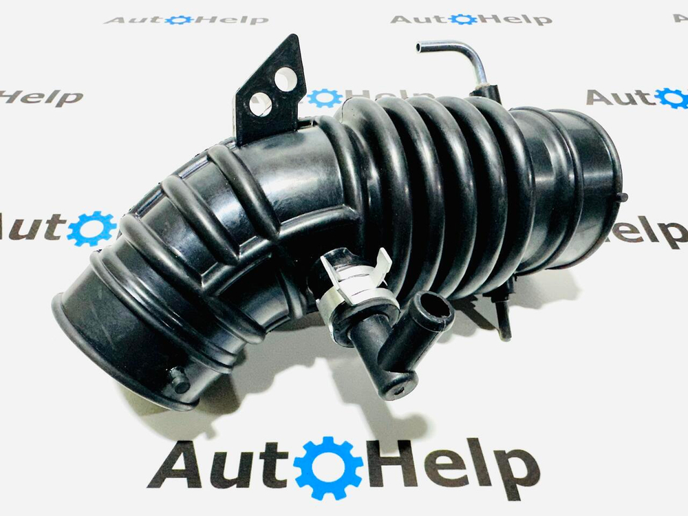 Патрубок воздушного фильтра 16578-WA010 Nissan