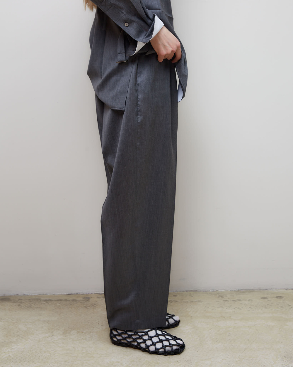 Брюки из шерсти и шелка Диор серый