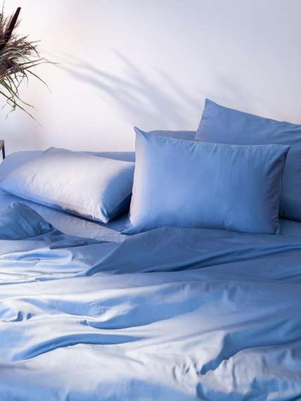 Набор наволочек из премиального сатина джинсово-синего цвета из коллекции essential, 70х70 см