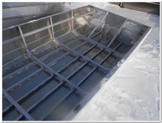 Алюминиевая лодка Вятка Шило под водомет