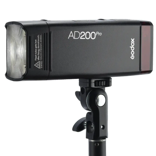 Вспышка аккумуляторная Godox Witstro AD200Pro (со шторками BD-07)
