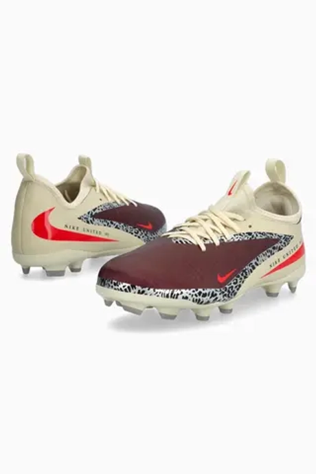 Бутсы Nike Phantom 6 Low Academy FG/MG Junior
