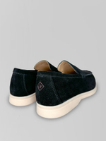 Лоферы CM10-2 однотонные замшевые с логотипом сзади