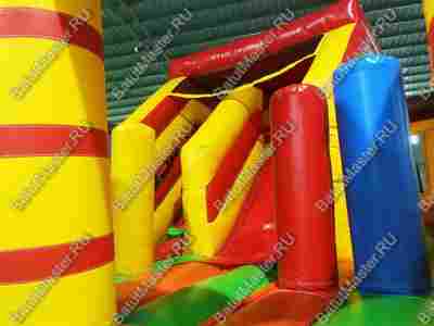 Спортивный надувной аттракцион "Спорткомплекс"