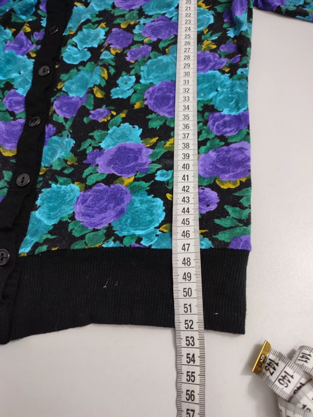 Джемпер New Look на пуговицах 42 размер