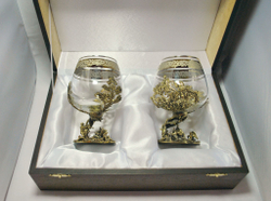 Набор из 2-х бокалов для коньяка "Охота на глухаря" и "Охота на медведя" (подарочный футляр)