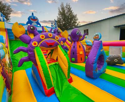 Коммерческий надувной батут с горкой «В гостях у моря 3»  10*6*6,1 м.