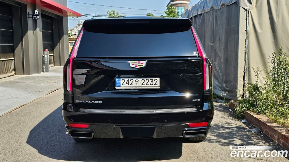 Cadillac Escalade 5 Generation 6.2 ESV (05.2023)