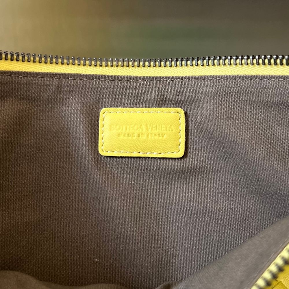 Bottega Veneta Pouch 30 cm