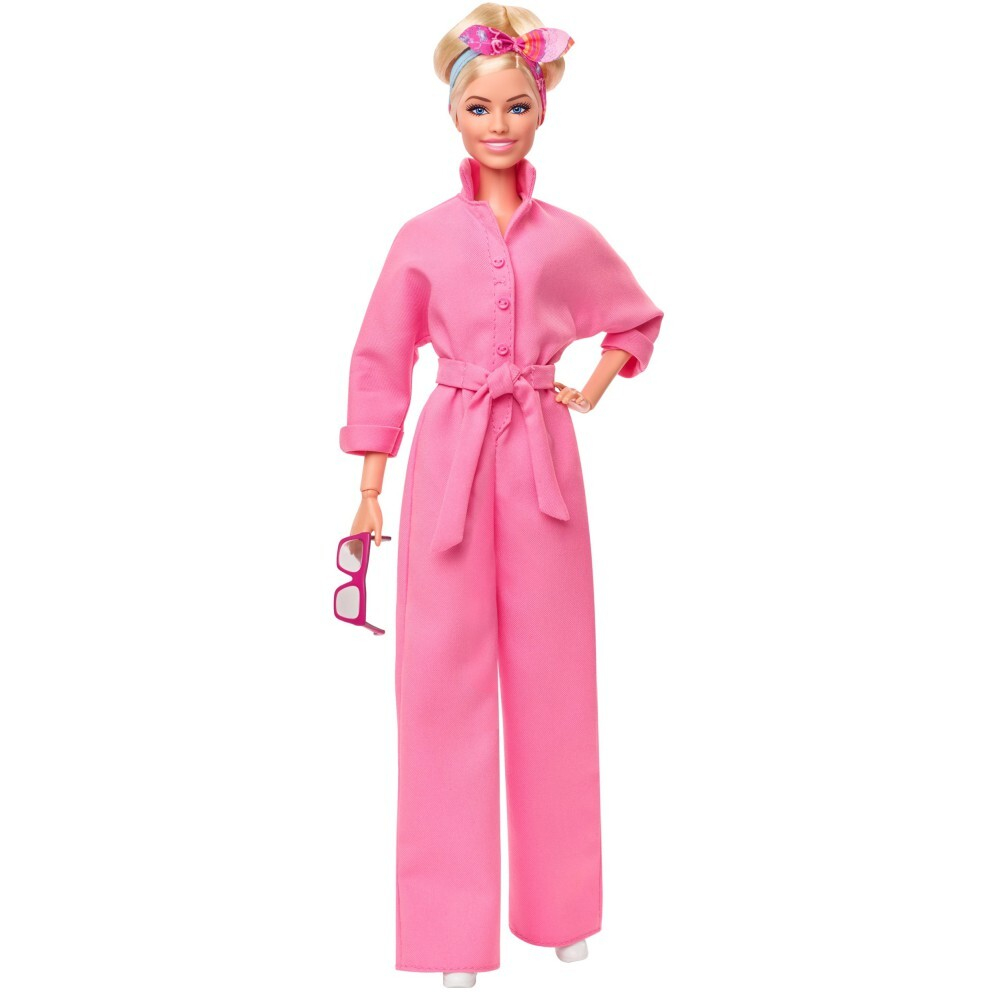 Barbie Signature - Марго Робби в роли Барби (розовый комбинезон) HRF29 / артикул   HRF29  / GTIN 194735174522