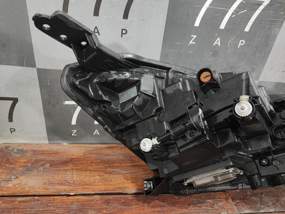 Фара левая LED Chery Tiggo 7 Pro 20-24 Б/У Оригинал 605000199AA