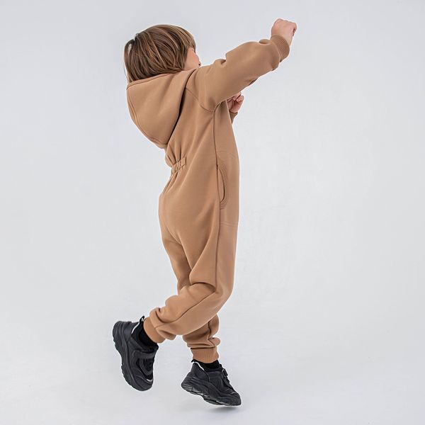 Комбинезон с капюшоном и карманами 