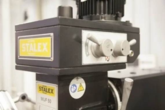 Широкоуниверсальный фрезерный станок STALEX MUF1600 Servo