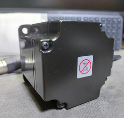 Yaskawa SGMPH-04AAA61D-0Y - Мотор