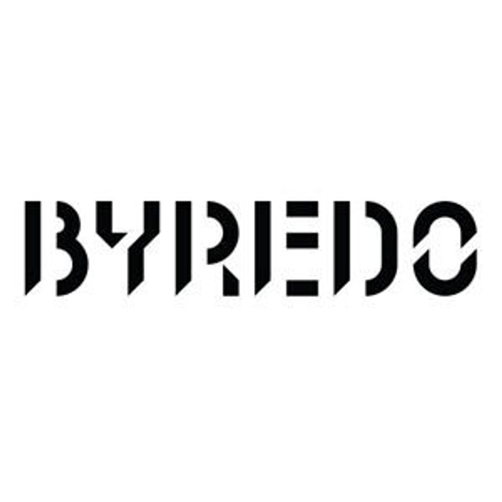 byredo woods fragranced candle 240 g - свеча