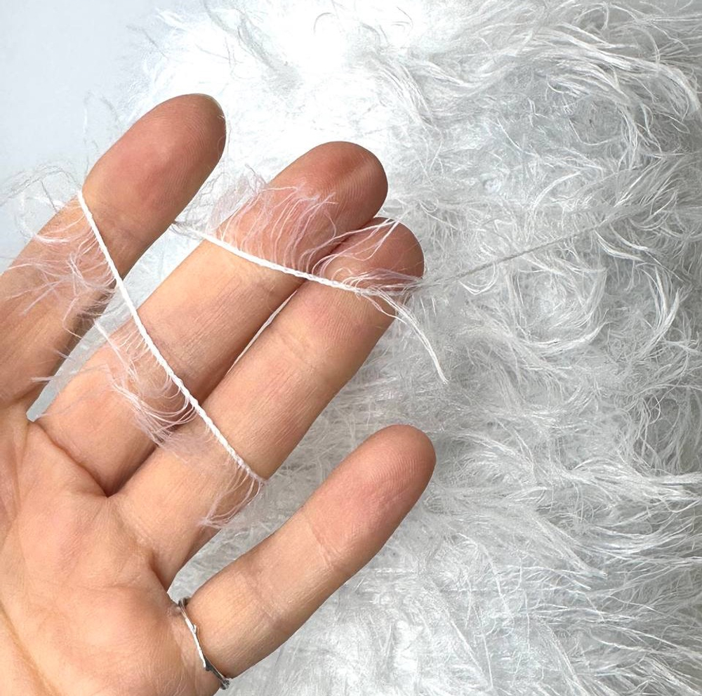 «Лебяжий пух» Травка; 100% микрофибра, 500м/100гр; цвет: белый; S717