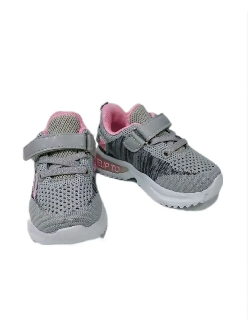 Детские летние кроссовки модные стильные.