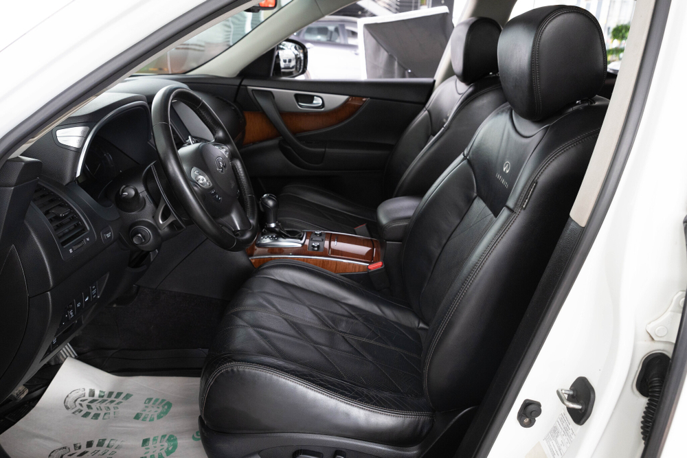 Infiniti QX70, 2014 год