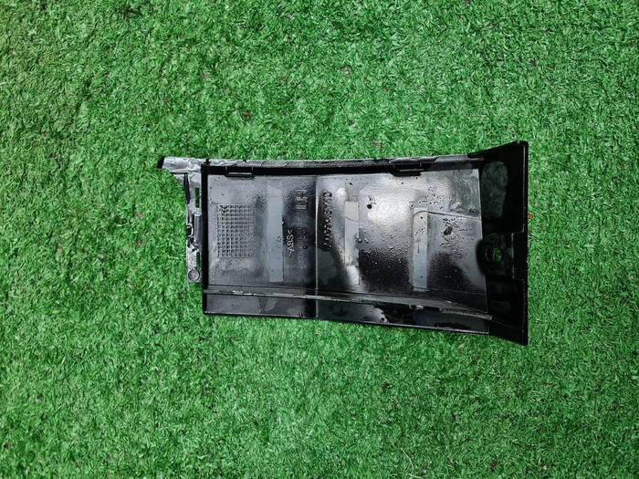 Накладка расширителя передняя VW Touareg 3 (18-нв)