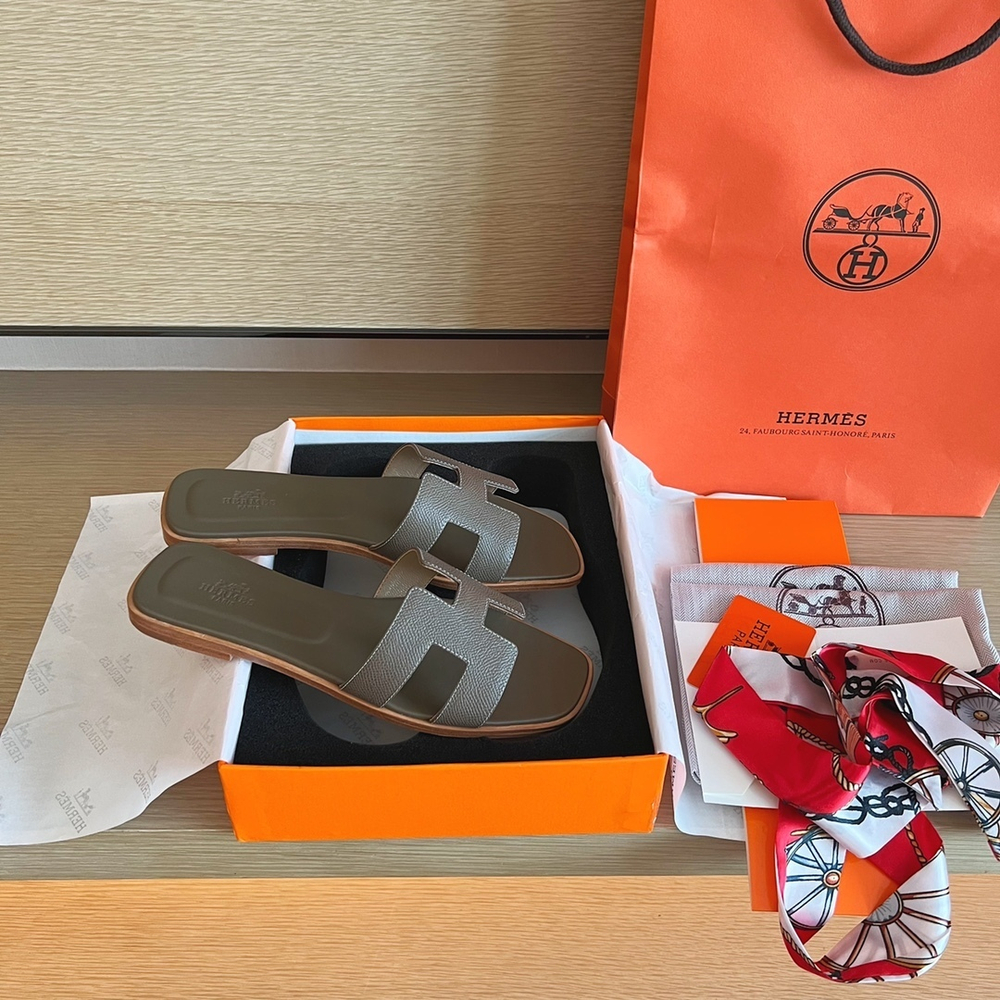 Hermes Oran Sandal