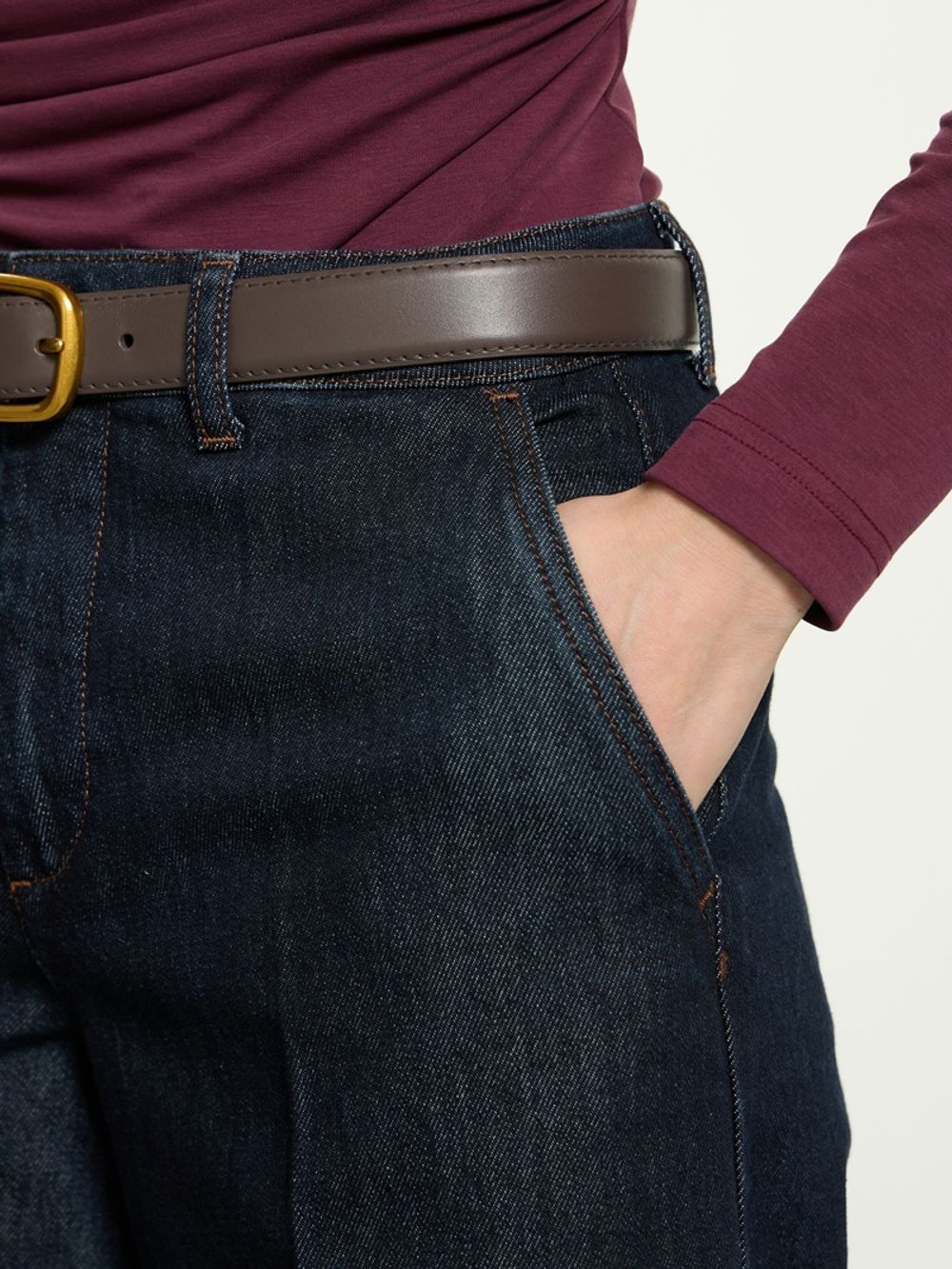 Джинсы синие со стрелкой