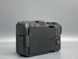 Canon EOS R50 V Kit 14-30mm + SmallRig