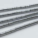 Гематит (имитация), цвет серебристый, размер около 5,1*2,8 мм, цена за 37-38 шт (1/2 нити)