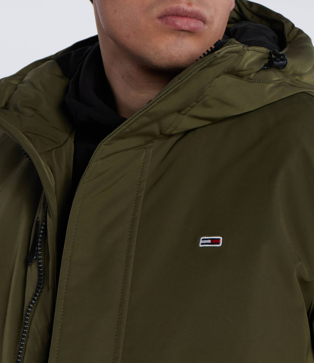 Куртка TECH Tommy Jeans - хаки(DM0DM17225)