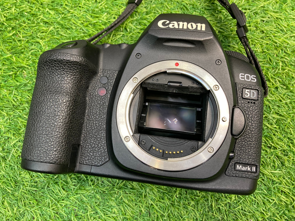 Canon EOS 5D Mark II 32.400 кадров