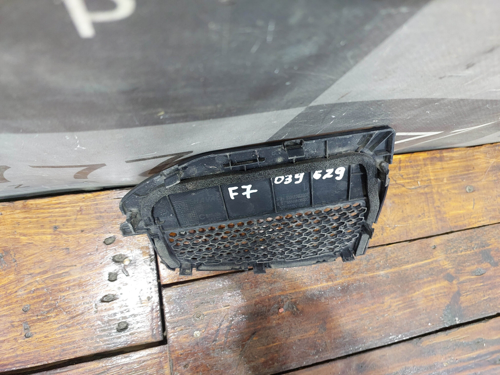 Накладка жабо левая Haval F7 1 19-24 Б/У Оригинал 5304106XKQ00A