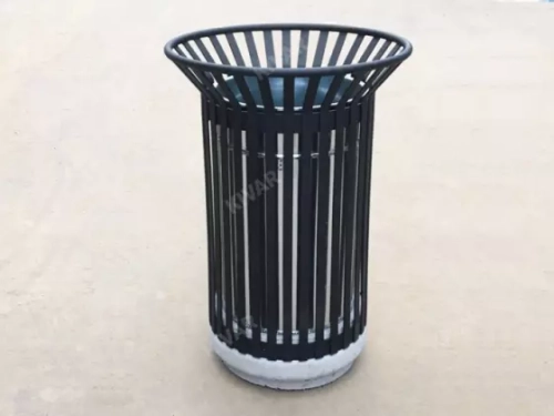 Урна «Параллель с бетонным основанием»