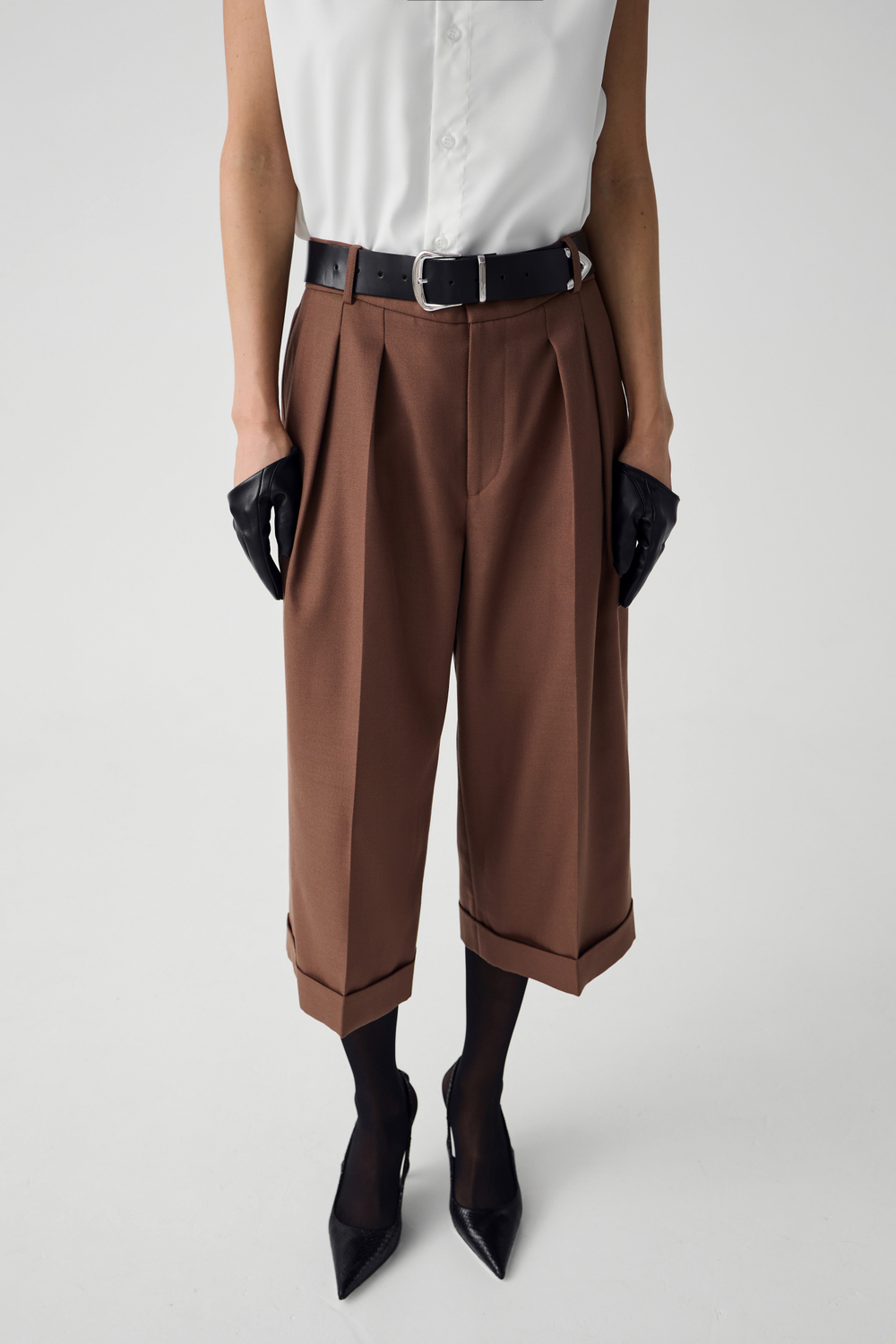 Комлект: шерстяной жакет с акцентными деталями и кюлоты из шерсти (M-L)