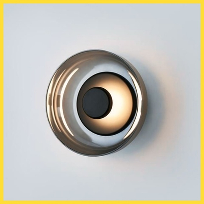 Настенный светильник