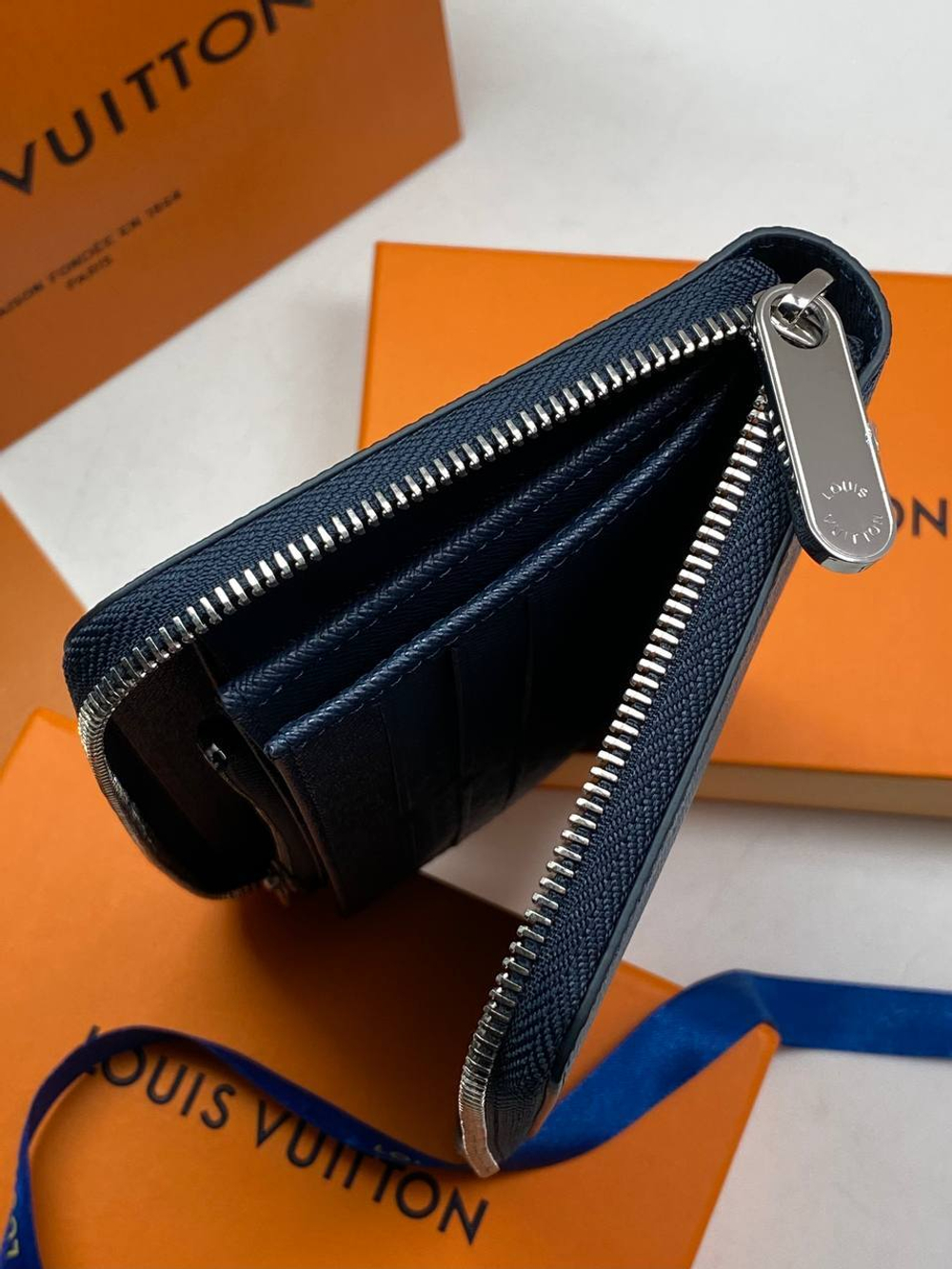 Кошелёк Louis Vuitton