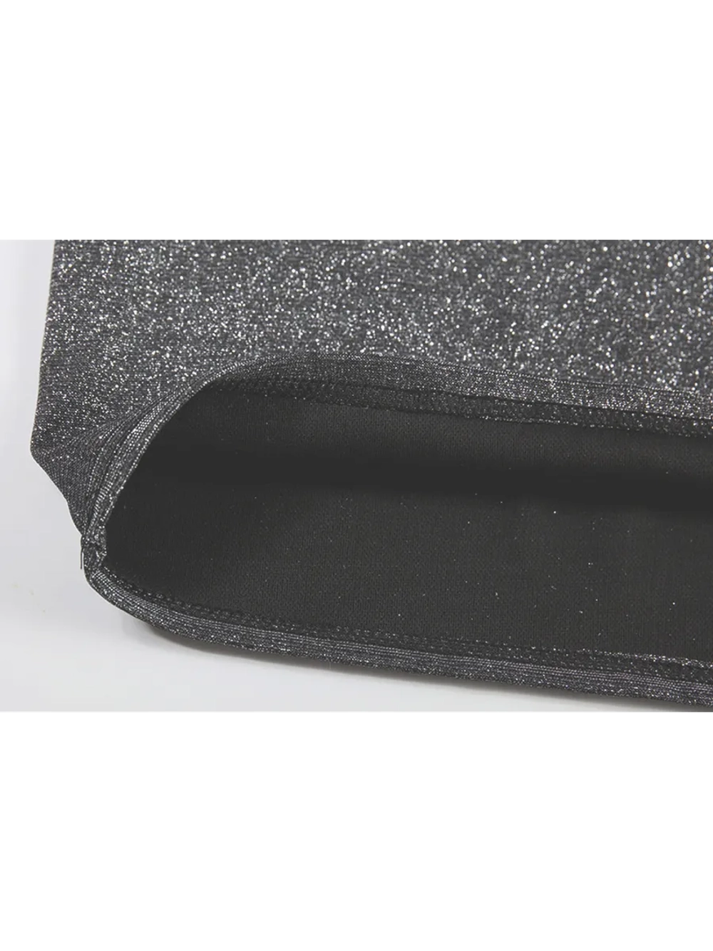 Платье блестящее с открытой спиной