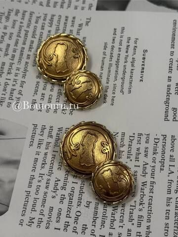 Пуговицы Скиап. матовое золото замочная скважина с фигурным краем