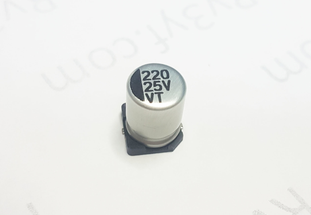 ЧИП Конденсатор 220 мкф 25В (220uF, 25V)