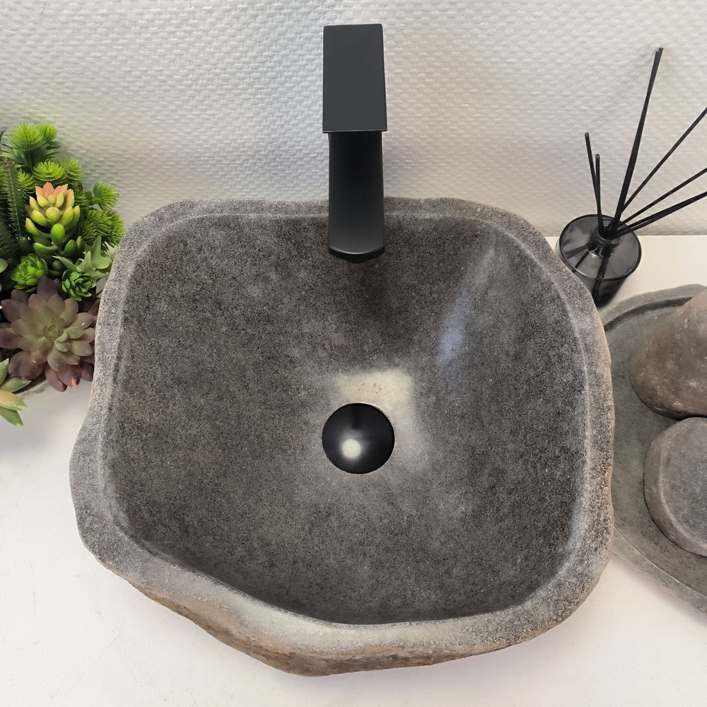Раковина из речного камня RS-63477 (40*37*15) 0122