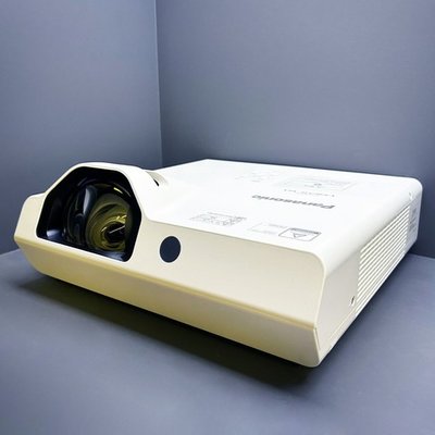 Интерактивный проектор напольный Максимальная комплектация