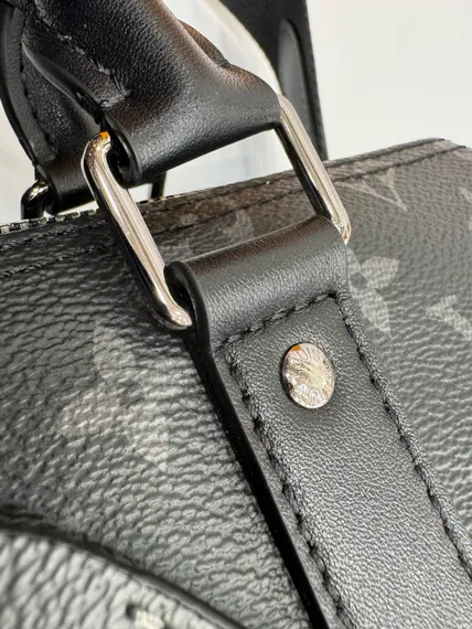 Сумка Louis Vuitton Keepall Bandouliere 25 Monogram Eclipse Verse
