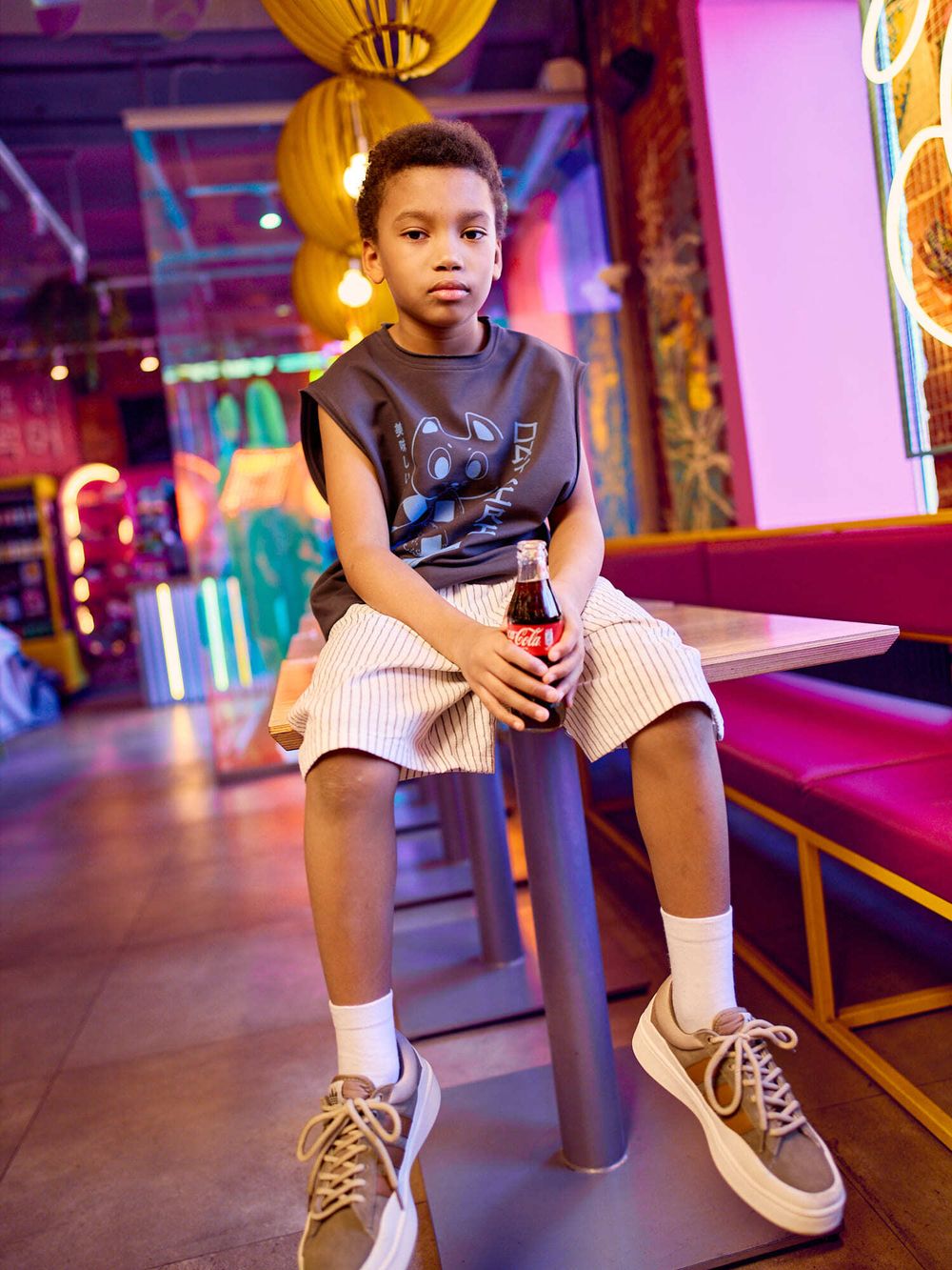 Футболка из футера без рукавов "Графит" с принтом 7+