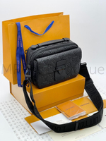 Мужская сумка мессенджер S-Lock Louis Vuitton из кожи Taurillon премиум класса