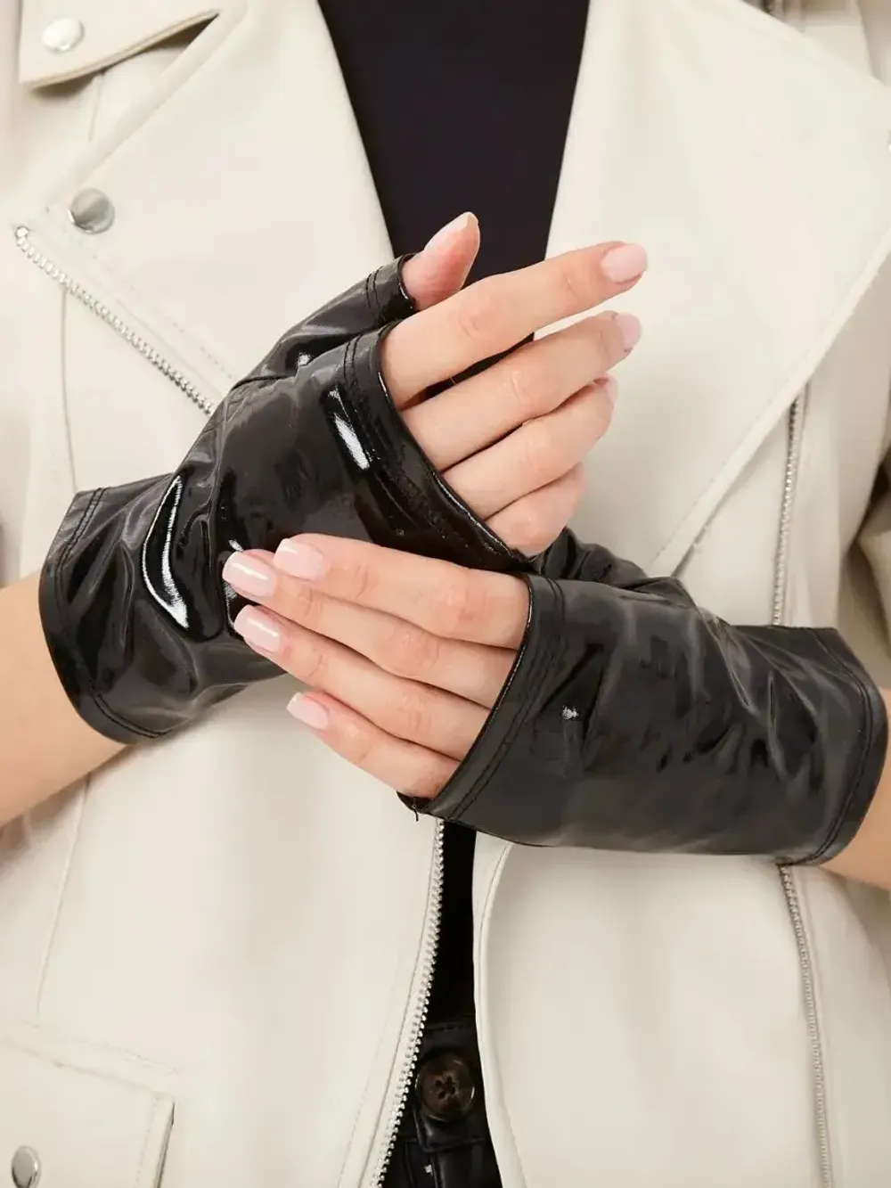 Митенки лаковые