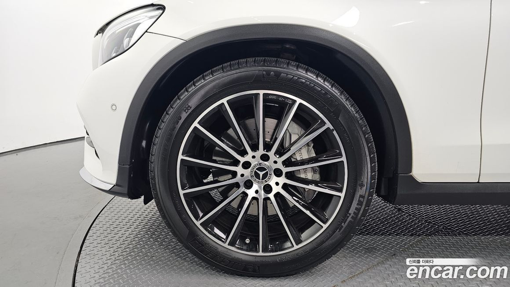Mercedes-Benz GLC-Class X253 GLC300 4MATIC AMG Line Coupe (08.2019)