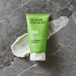 Super Facialist Salicylic Acid Anti Blemish - нежный очищающий скраб для жирной и проблемной кожи /   150  ml  / GTIN 5060191556163