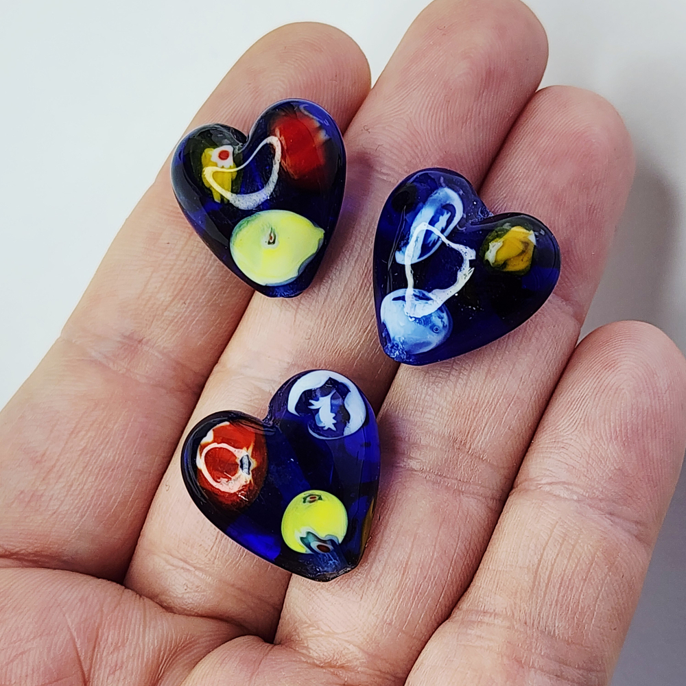 Бусины сердце, стекло, лэмпворк, миллефиори, р-р 20мм, штучно