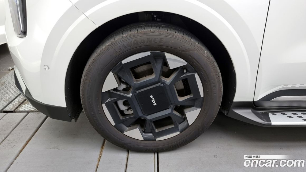 Kia The New Carnival (Sedona) 4 Generation Бензин 9-и местный Noblesse (04.2024)