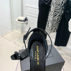 Saint Laurent Pumps