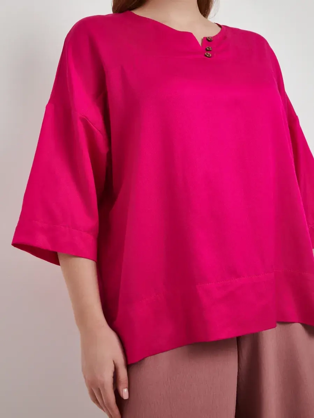 Блузка легкая свободная